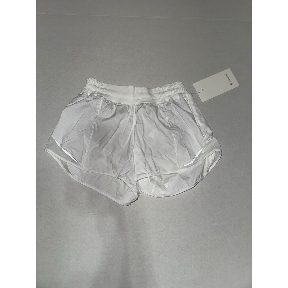 NWT Lululemon Hotty Hot Short low-Rise 4" Women Size 4 White